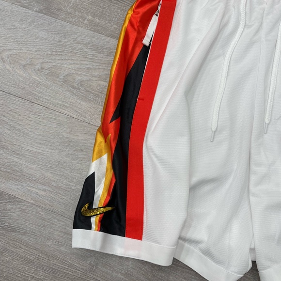 roswell rayguns shorts